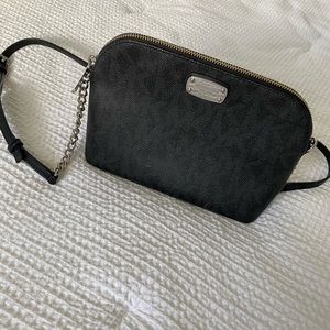 Black Michael Kors Crossbody